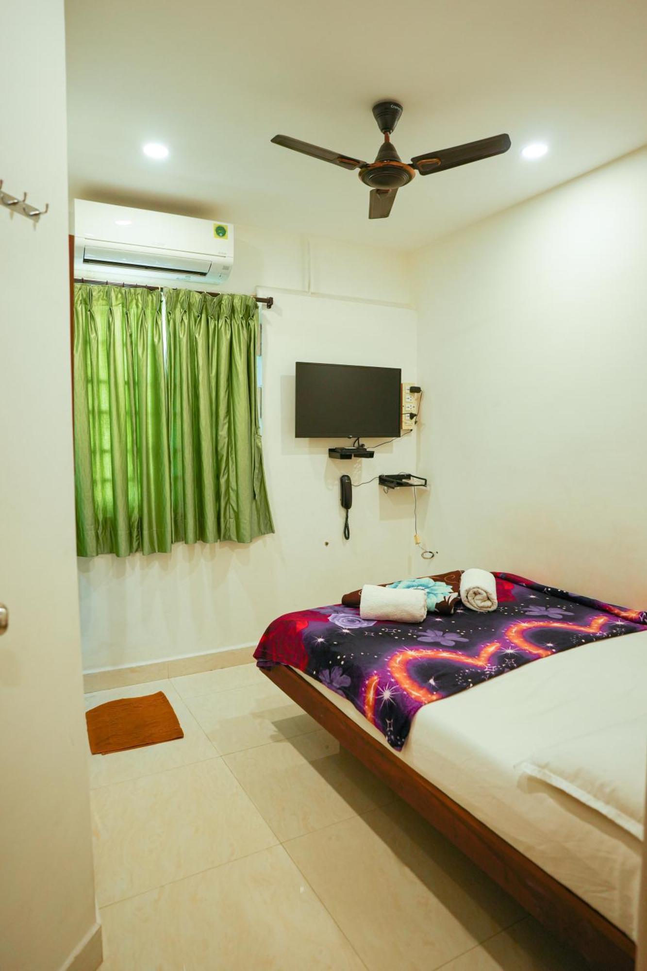 Saara Inn Pondicherry Luaran gambar